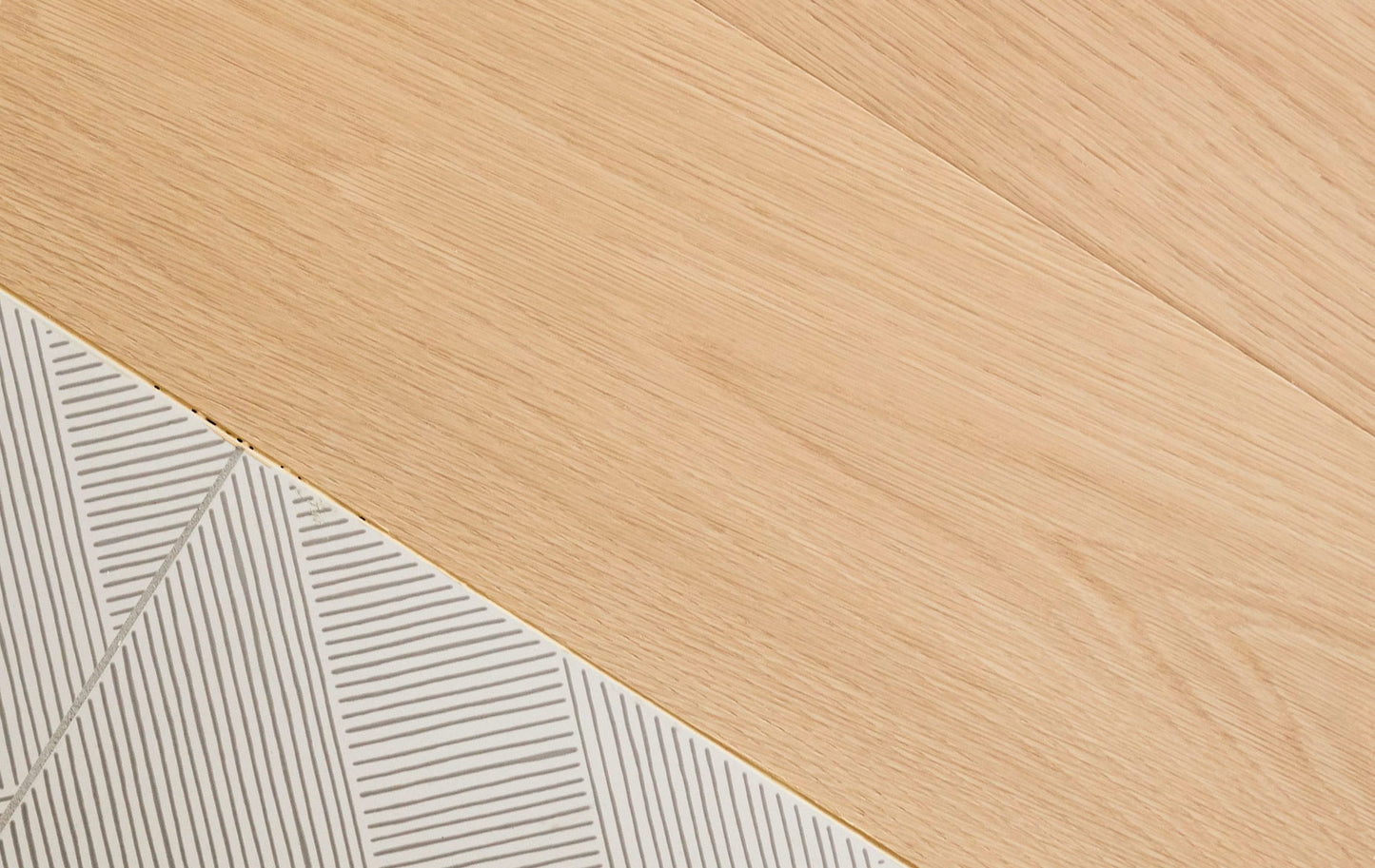 Traceable white oak wood flooring, 8'' wide plank - eco-responsible, certified - Brevik