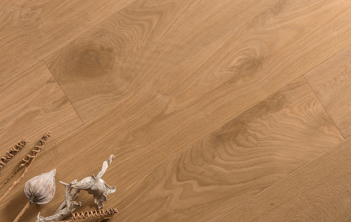 Plancher de bois en chêne blanc - planche large 8'' - tons beige sable, traçable, écoresponsable, certifié - Gravina